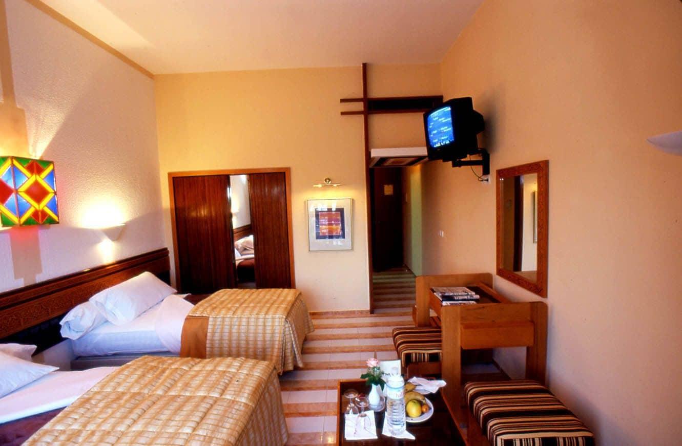 Sidi Harazem Hotel ภายนอก รูปภาพ