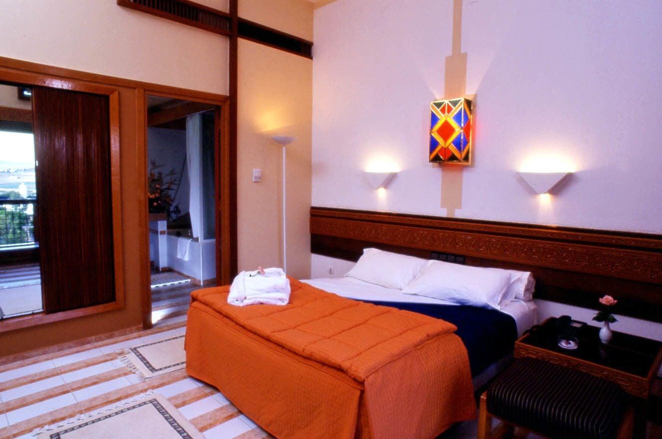 Sidi Harazem Hotel ภายนอก รูปภาพ