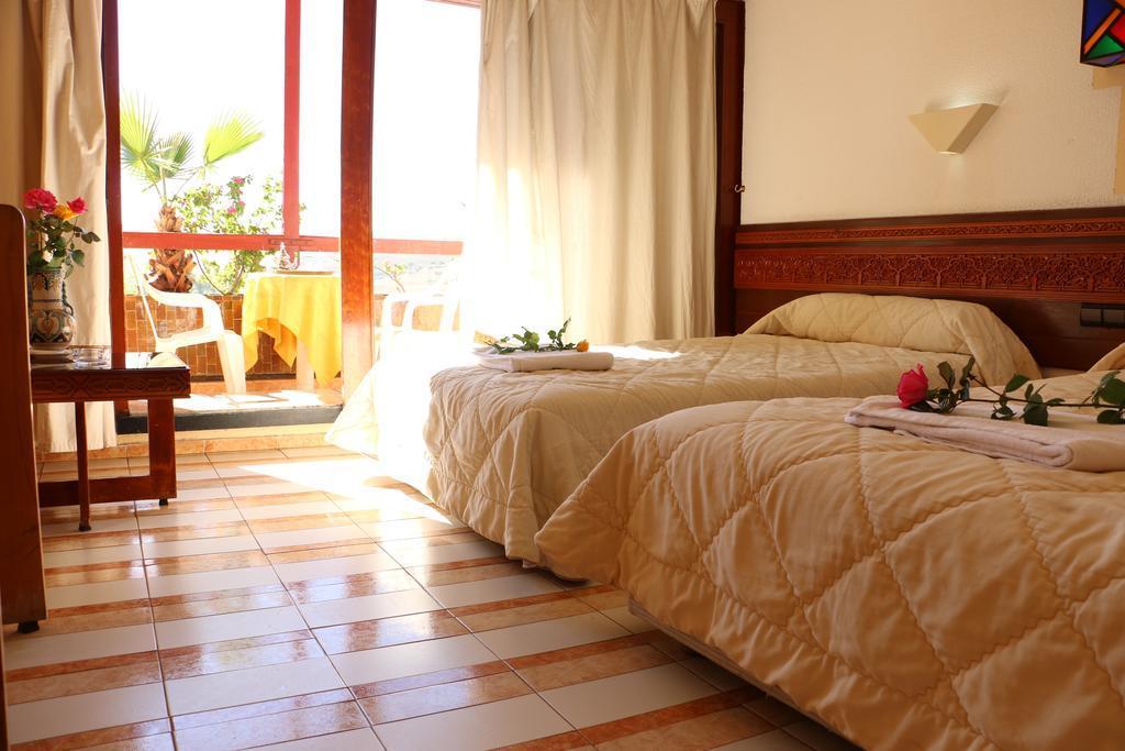 Sidi Harazem Hotel ภายนอก รูปภาพ