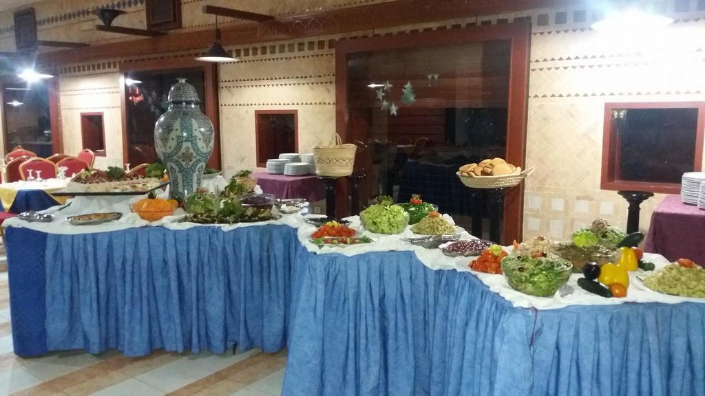 Sidi Harazem Hotel ภายนอก รูปภาพ
